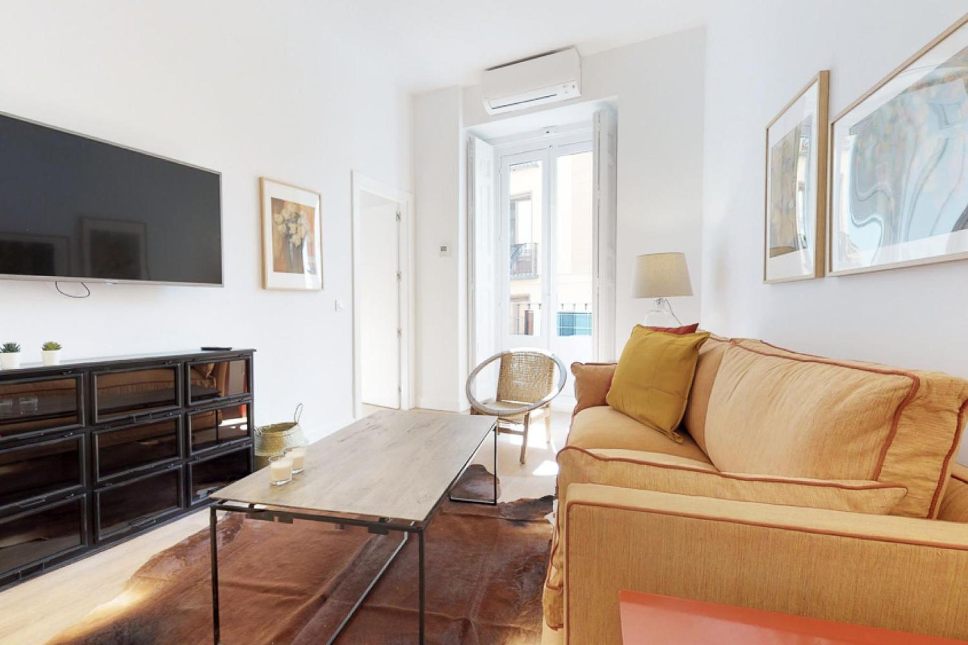 Opera II Apartment Madrid Exterior photo